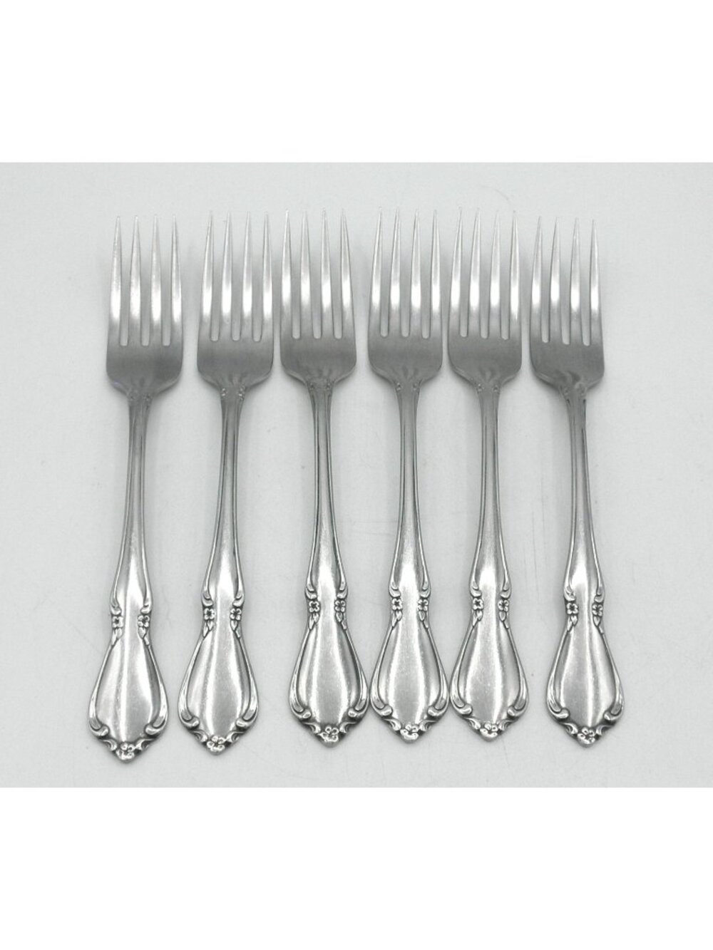 Chateau Stainless (glossy) by Oneida 7-1/4 inch Dinner Forks Set of 6 OHSCHAT